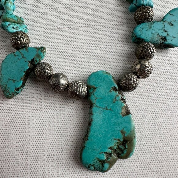 Turquoise Blue Magnesite Beaded Necklace 20” Boho Southwestern Jewelry - Picture 4 of 15